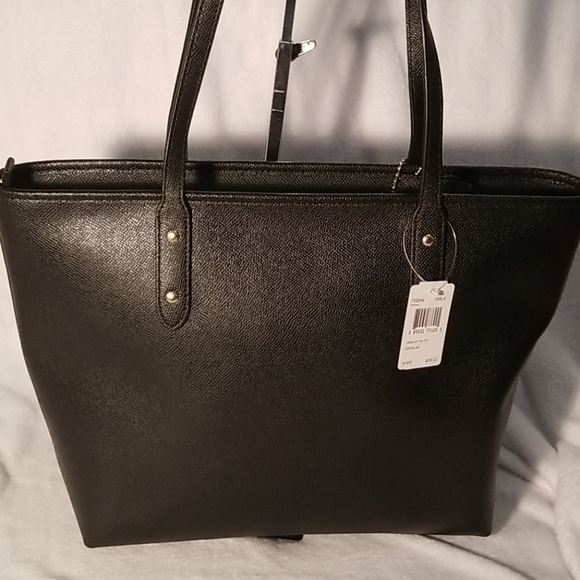 textured leather tote - Picture 3 of 5